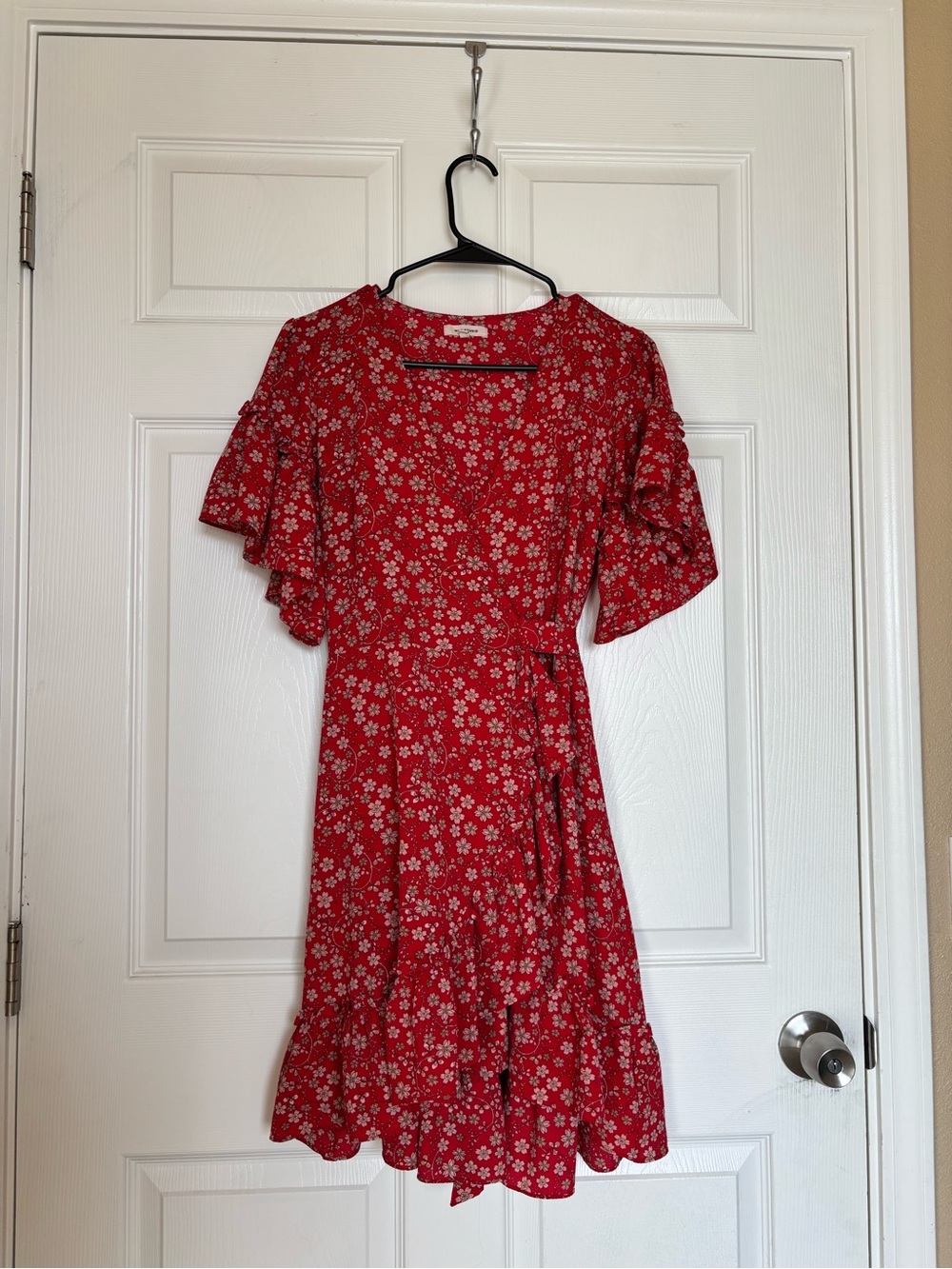 Max Studio red floral ruffle wrap dress